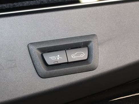 Used 2024 Rolls-Royce Cullinan Black Badge image 92