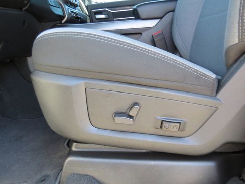 Used 2024 RAM 3500 Big Horn AWD/4WD image 24