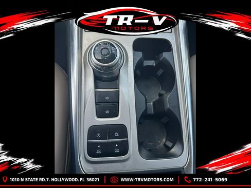 Used 2023 Ford Explorer XLT w/ Equipment Group 202A RWD image 20