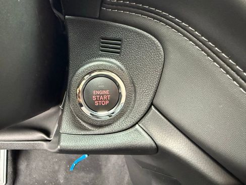 New 2025 Subaru Outback Limited image 13