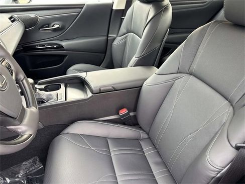 New 2025 Lexus ES 350 Ultra Luxury image 20