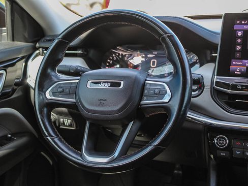 Used 2022 Jeep Compass Limited AWD/4WD image 17