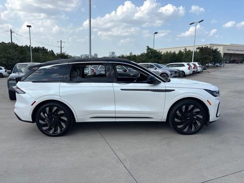 Used 2024 Lincoln Nautilus Black Label w/ Jet Appearance Package (87T) AWD/4WD image 4