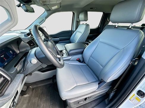 Used 2025 Ford F150 Lightning Flash image 22