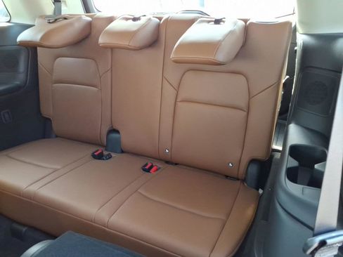 New 2026 Nissan Pathfinder Platinum image 30