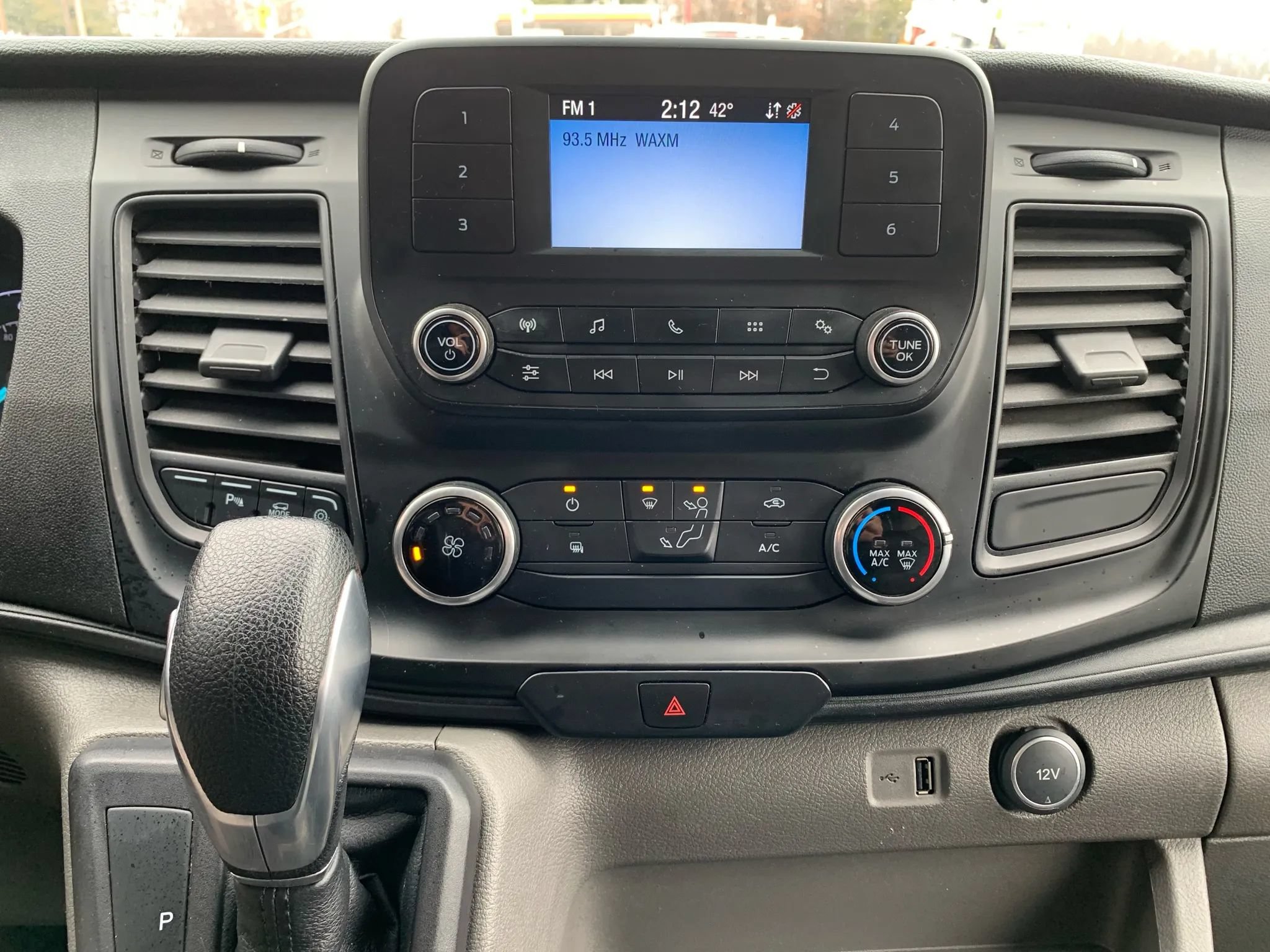 Used 2020 Ford Transit 150 Low Roof w/ Load Area Protection Package RWD image 16