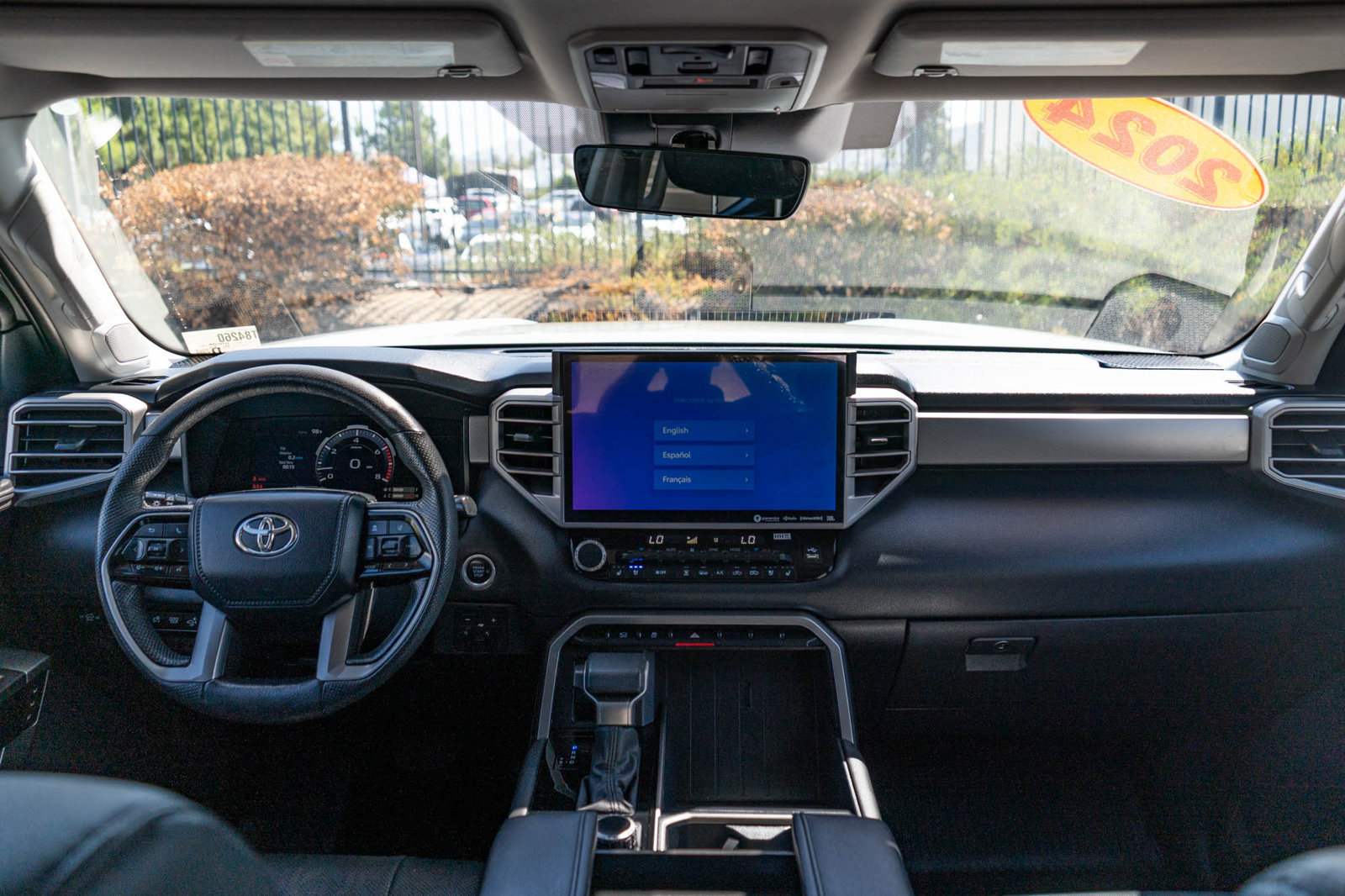 Used 2024 Toyota Tundra Limited AWD/4WD image 17