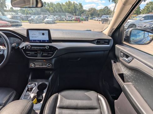 Used 2020 Ford Escape SEL AWD/4WD image 19