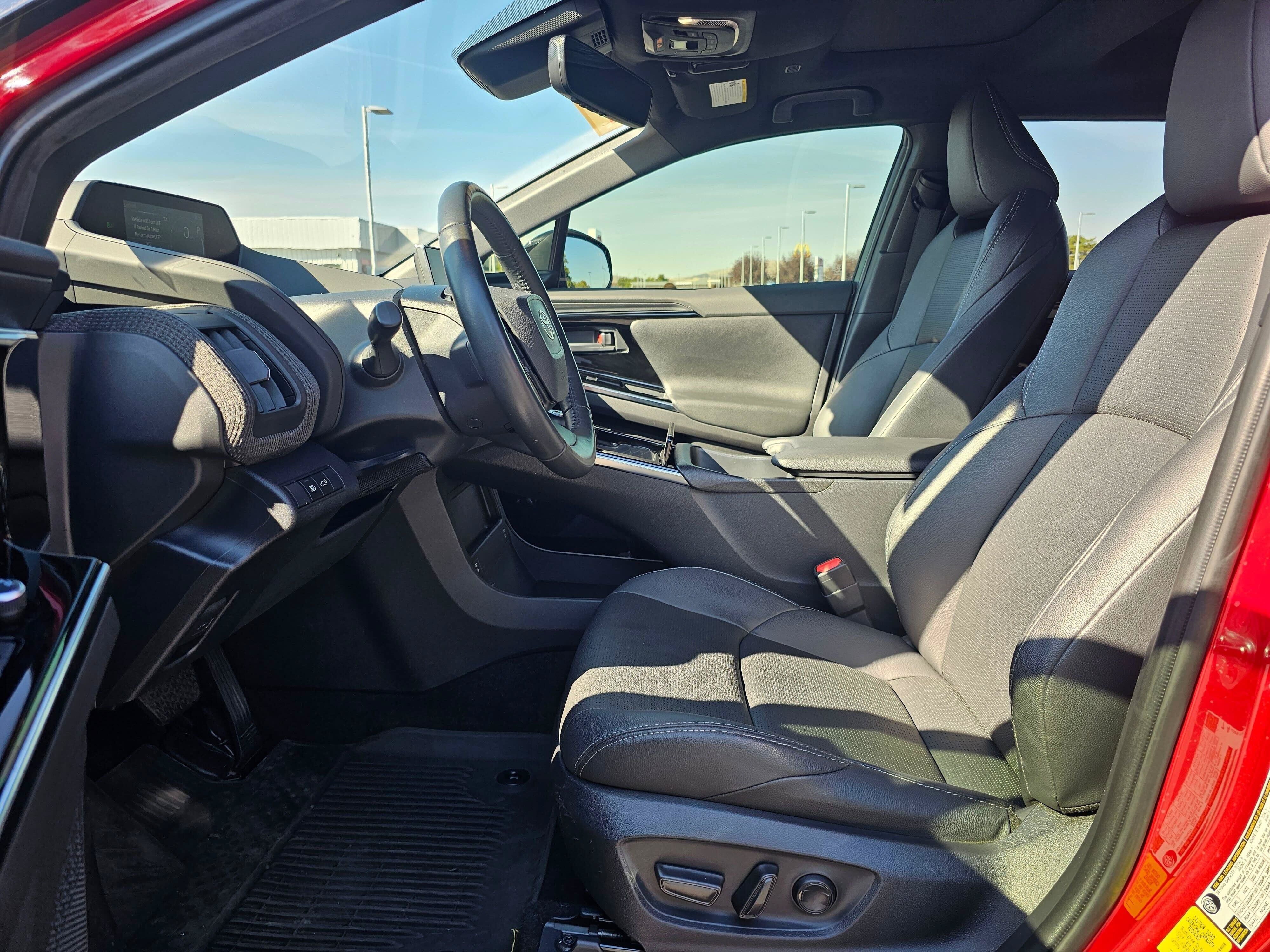 Used 2023 Toyota bZ4X AWD image 17