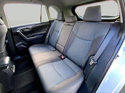 Certified 2025 Toyota RAV4 XLE FWD image 20