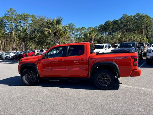 New 2025 Nissan Frontier PRO-4X w/ Tow Package AWD/4WD image 2