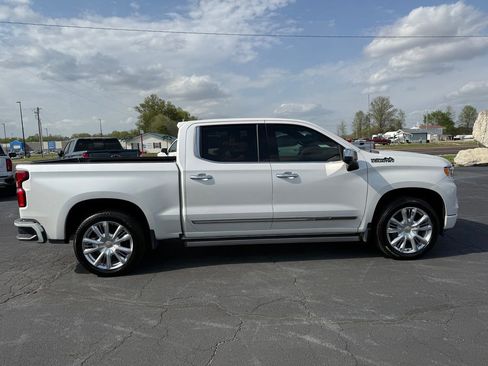 Used 2022 Chevrolet Silverado 1500 High Country w/ High Country Premium Package image 25