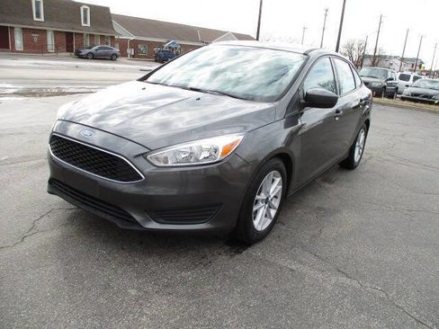 Used 2018 Ford Focus SE image 3