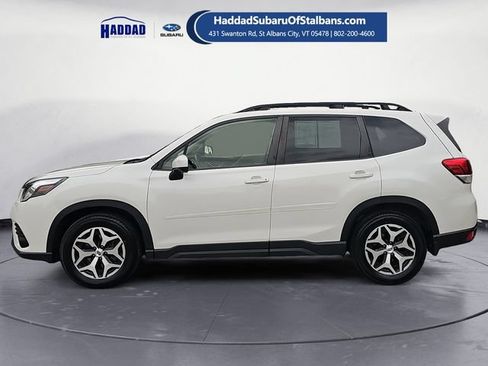 Used 2023 Subaru Forester Premium AWD/4WD image 2