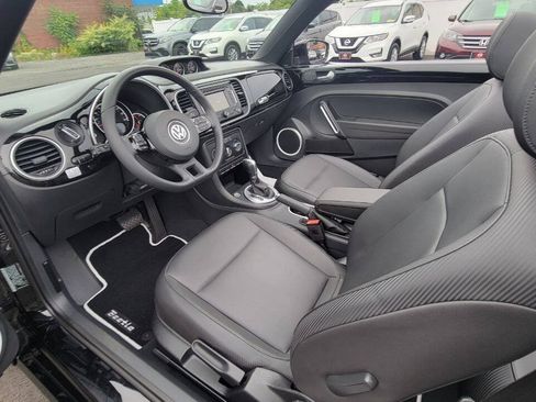 Used 2015 Volkswagen Beetle TDI FWD image 19