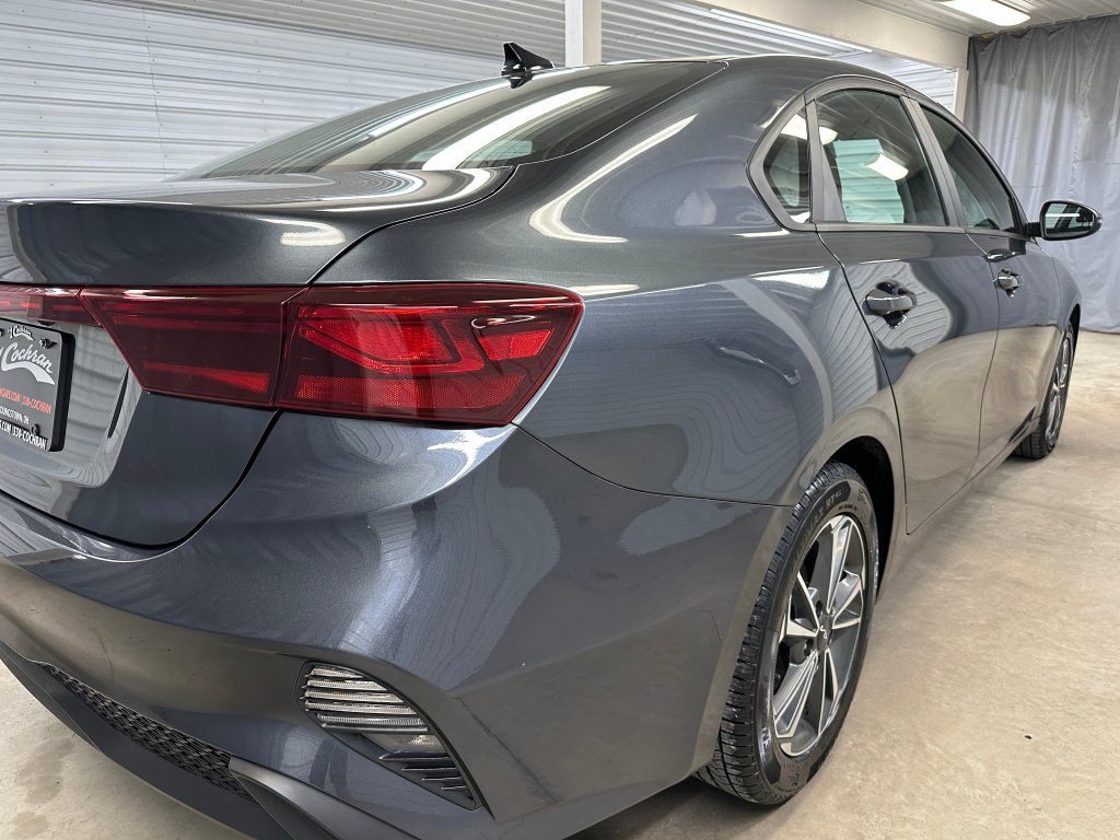 Used 2023 Kia Forte LXS w/ LXS Technology Package FWD image 21