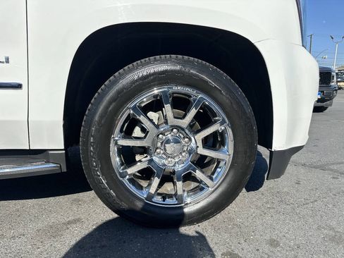 Used 2018 GMC Yukon Denali w/ Open Road Package AWD/4WD image 7