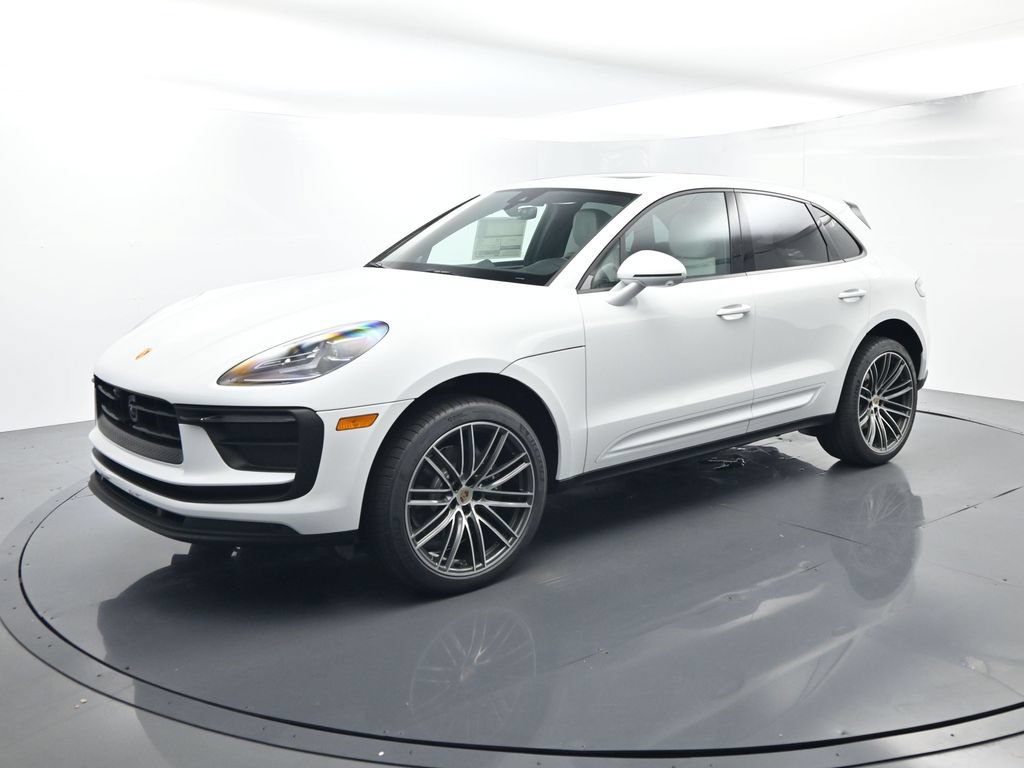 Certified 2026 Porsche Macan AWD/4WD image 1