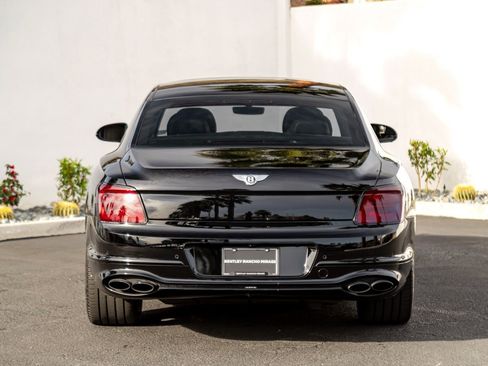 Certified 2022 Bentley Flying Spur V8 image 13