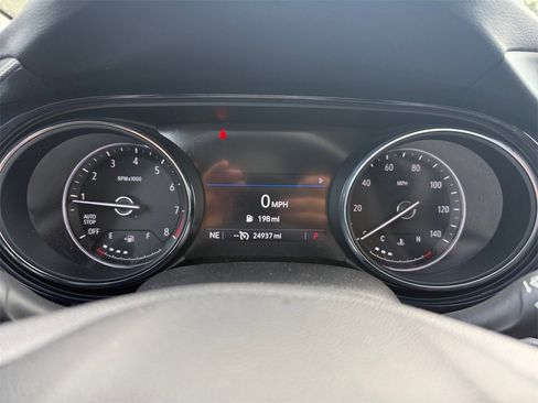 Used 2022 Buick Encore GX Select w/ Experience Buick Package image 20