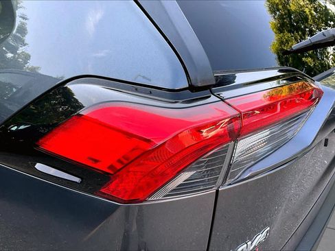Certified 2020 Toyota RAV4 LE w/ All Weather Liner Package AWD/4WD image 26
