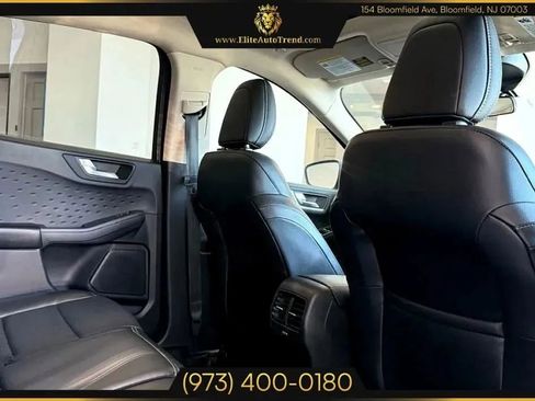 Used 2020 Ford Escape SEL image 21