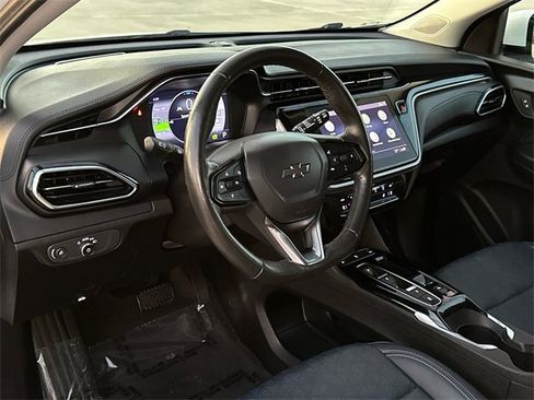 Used 2022 Chevrolet Bolt EUV LT w/ Convenience Package image 21