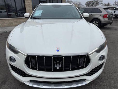 Used 2017 Maserati Levante w/ Luxury Package image 2
