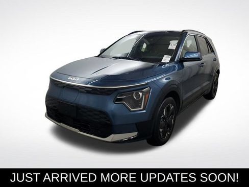 Used 2024 Kia Niro Wind w/ Wind Preserve Package FWD image 1