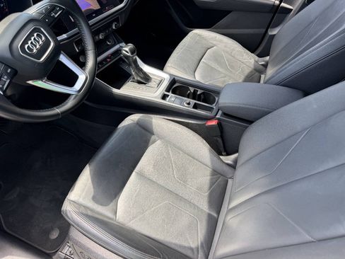 Used 2020 Audi Q3 2.0T Premium w/ Convenience Package AWD/4WD image 19