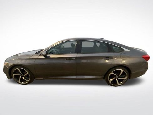 Used 2018 Honda Accord Sport image 4