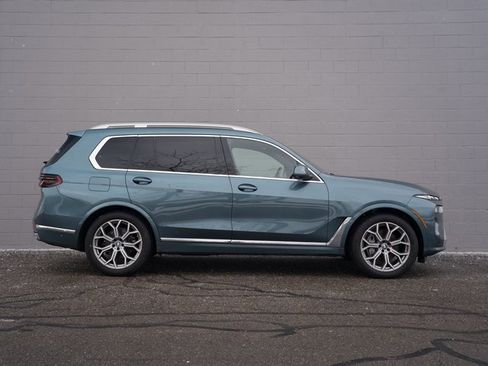 Used 2023 BMW X7 xDrive40i w/ Premium Package image 8