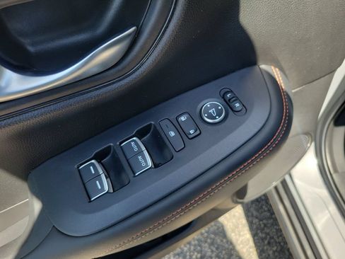 Used 2024 Honda HR-V Sport image 14