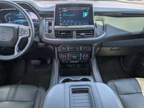 Used 2023 Chevrolet Suburban RST w/ Luxury Package RWD image 7