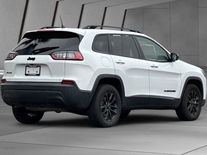 Used 2023 Jeep Cherokee Altitude Lux