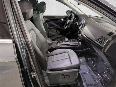 Used 2020 Audi Q5 e Premium Plus w/ Premium Plus Package image 22