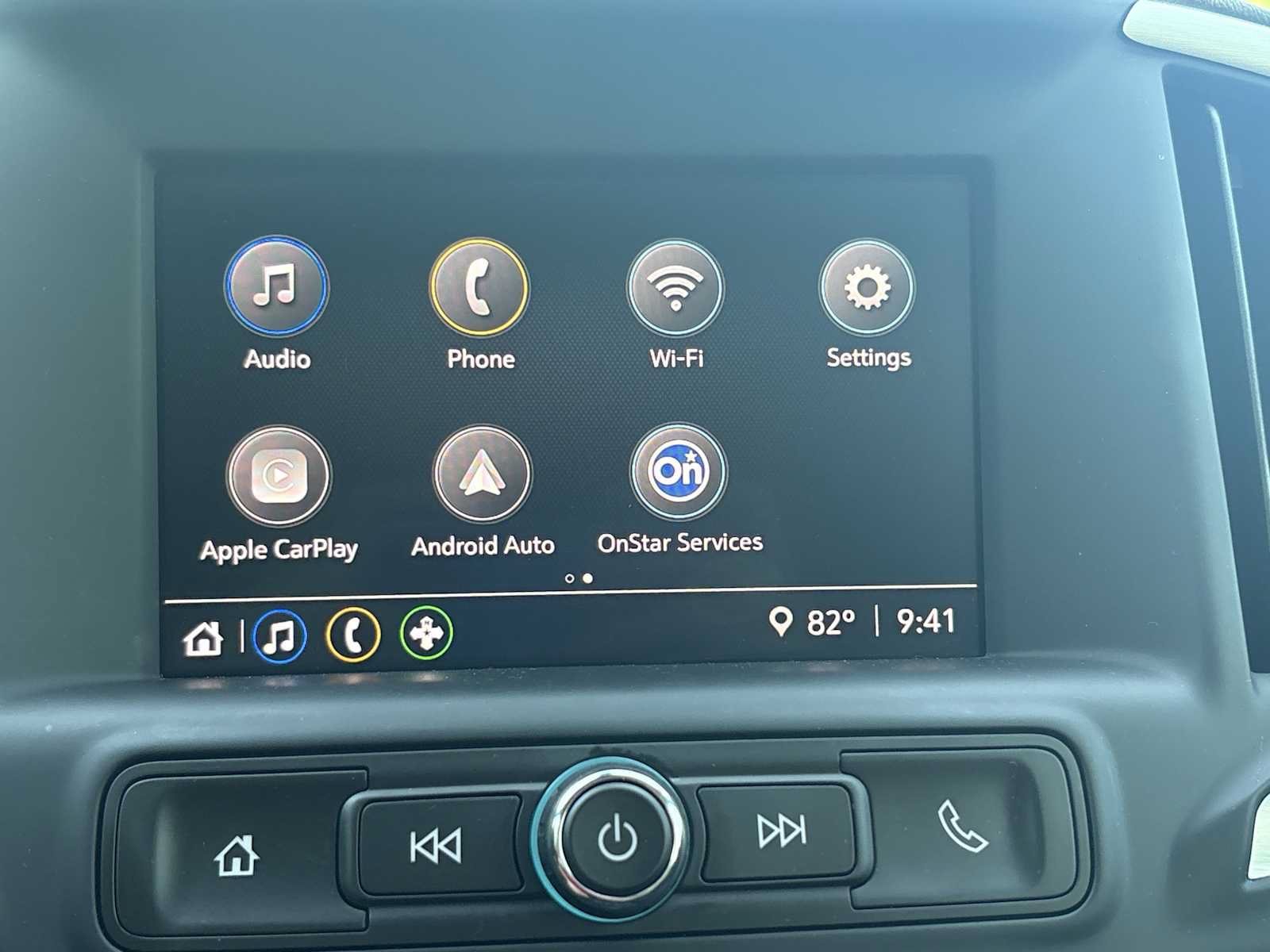 Used 2023 GMC Terrain SLE w/ Driver Convenience Package FWD image 4