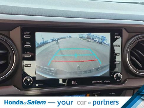 Used 2020 Toyota Tacoma TRD Off-Road image 25