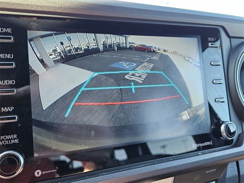 Used 2021 Toyota Tacoma TRD Off-Road image 20