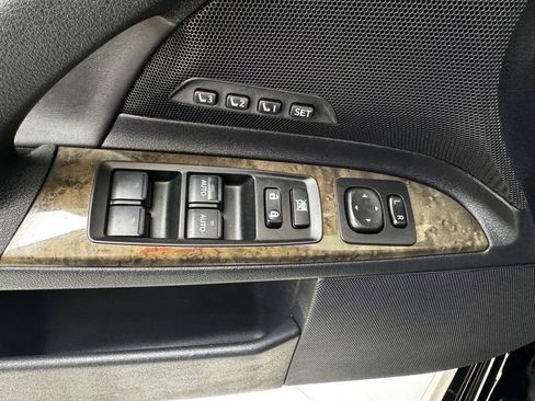 Used 2012 Lexus IS 350C image 32