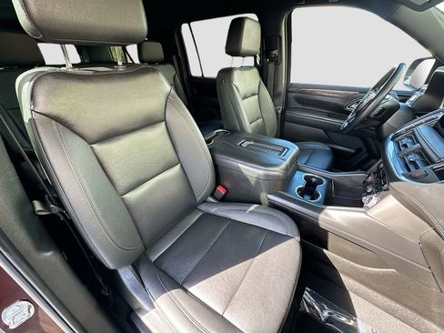 Used 2023 Chevrolet Suburban LT image 27