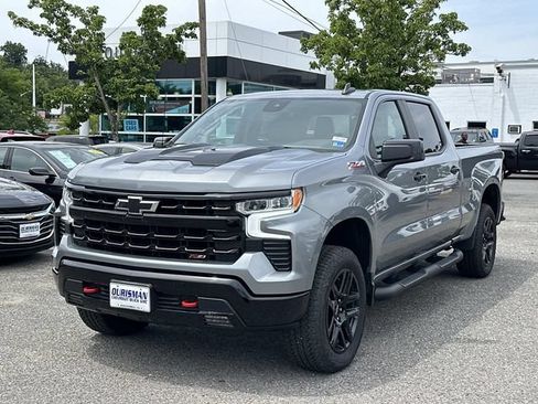 Used 2025 Chevrolet Silverado 1500 LT Trail Boss w/ Convenience Package II AWD/4WD image 5