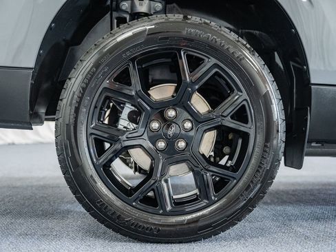 Certified 2026 Ford Maverick Lariat w/ Black Appearance Package image 25