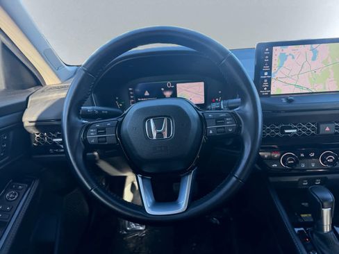 Used 2023 Honda Accord Touring image 17