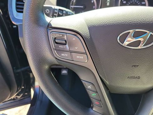 Used 2017 Hyundai Santa Fe Sport image 17