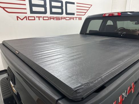 Used 2018 Chevrolet Silverado 1500 LT w/ All Star Edition AWD/4WD image 13