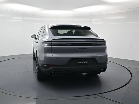Used 2026 Porsche Cayenne Coupe AWD/4WD image 29