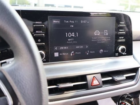 Used 2024 Kia Seltos LX AWD/4WD image 19