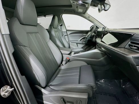 New 2025 Audi Q5 Premium Plus image 8
