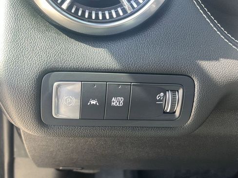 Used 2024 Chevrolet Blazer EV LT image 16